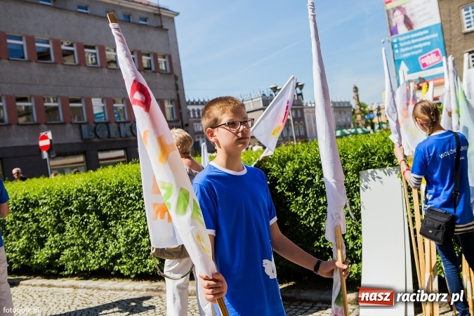 Zdjęcie w galerii na portalu naszraciborz.pl: Marsz dla Życia i Rodziny przeszedł ulicami Raciborza wiadomości z regionu