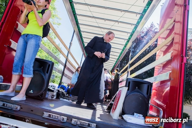 Zdjęcie w galerii na portalu naszraciborz.pl: Marsz dla Życia i Rodziny przeszedł ulicami Raciborza wiadomości z regionu