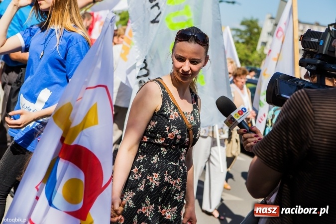 Zdjęcie w galerii na portalu naszraciborz.pl: Marsz dla Życia i Rodziny przeszedł ulicami Raciborza wiadomości z regionu