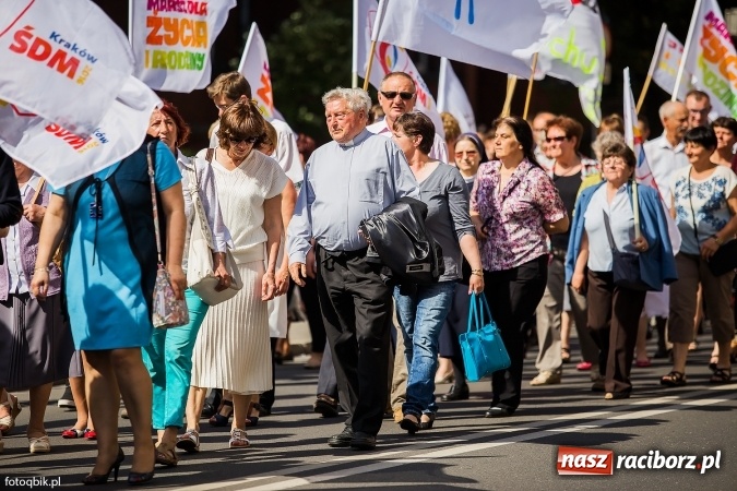 Zdjęcie w galerii na portalu naszraciborz.pl: Marsz dla Życia i Rodziny przeszedł ulicami Raciborza wiadomości z regionu