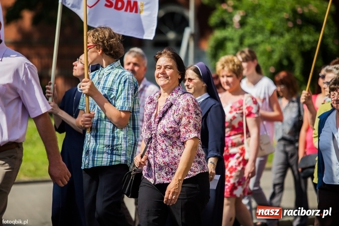 Zdjęcie w galerii na portalu naszraciborz.pl: Marsz dla Życia i Rodziny przeszedł ulicami Raciborza wiadomości z regionu