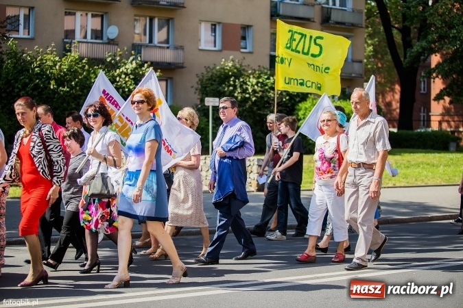 Zdjęcie w galerii na portalu naszraciborz.pl: Marsz dla Życia i Rodziny przeszedł ulicami Raciborza wiadomości z regionu