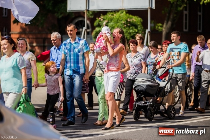 Zdjęcie w galerii na portalu naszraciborz.pl: Marsz dla Życia i Rodziny przeszedł ulicami Raciborza wiadomości z regionu