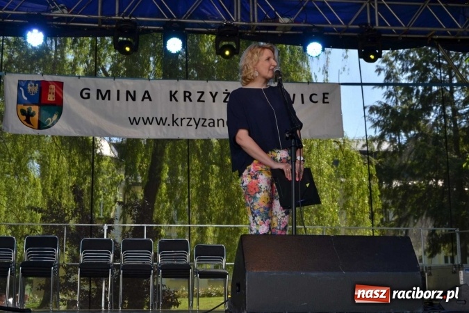 Zdjęcie w galerii na portalu naszraciborz.pl: Udana majówka pod zamkiem w Chałupkach wiadomości z regionu