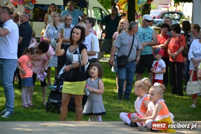 Zdjęcie w galerii na portalu naszraciborz.pl: Udana majówka pod zamkiem w Chałupkach wiadomości z regionu