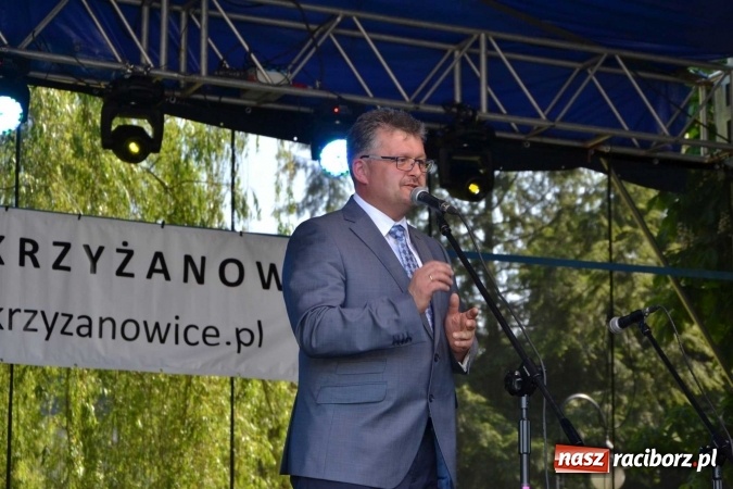 Zdjęcie w galerii na portalu naszraciborz.pl: Udana majówka pod zamkiem w Chałupkach wiadomości z regionu