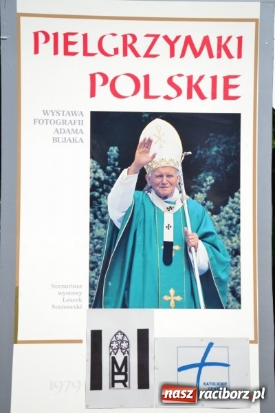 Zdjęcie w galerii na portalu naszraciborz.pl: 96. rocznica urodzin św. Jana Pawła II - obchody na zamku wiadomości z regionu