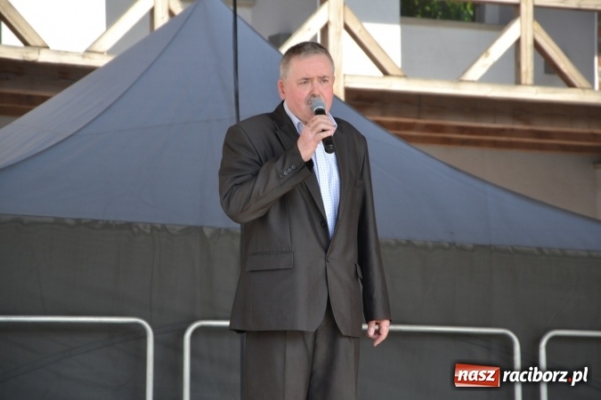 Zdjęcie w galerii na portalu naszraciborz.pl: 96. rocznica urodzin św. Jana Pawła II - obchody na zamku wiadomości z regionu