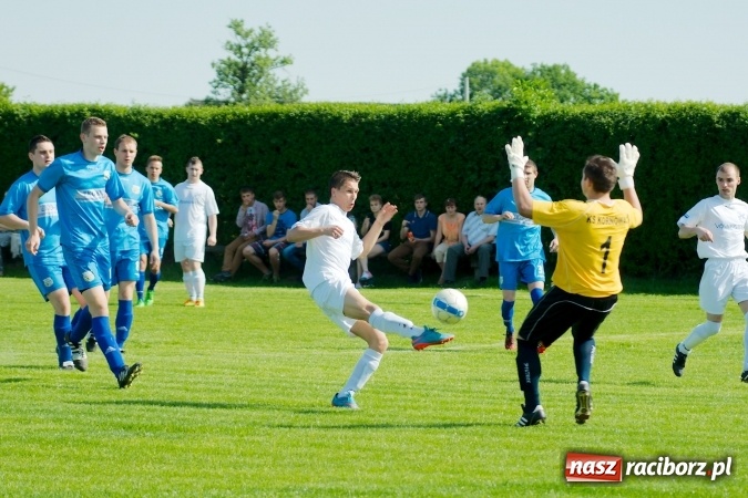 Zdjęcie w galerii na portalu naszraciborz.pl: Wiosenna passa Kornowaca przerwana. Trzy punkty pojechały do Krzyżkowic wiadomości z regionu