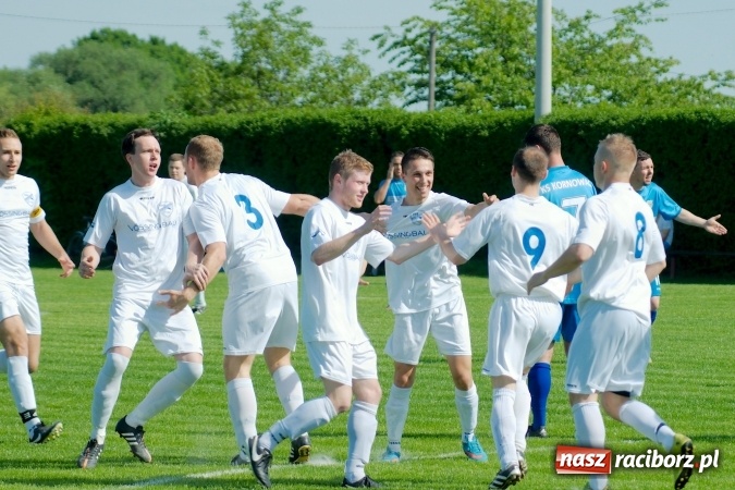 Zdjęcie w galerii na portalu naszraciborz.pl: Wiosenna passa Kornowaca przerwana. Trzy punkty pojechały do Krzyżkowic wiadomości z regionu