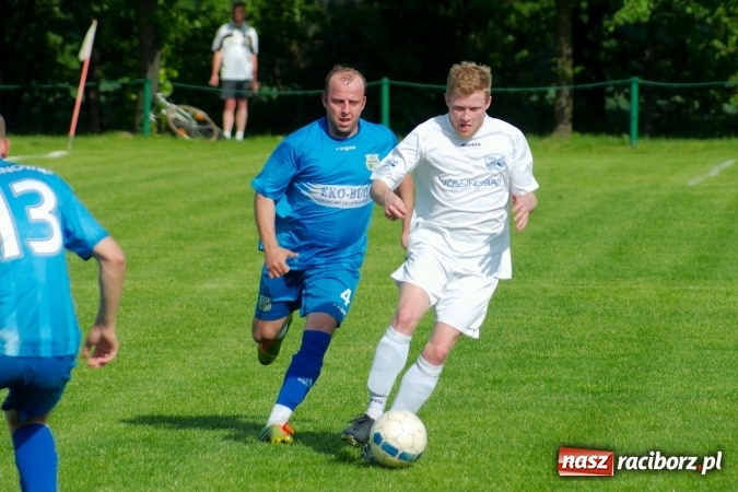 Zdjęcie w galerii na portalu naszraciborz.pl: Wiosenna passa Kornowaca przerwana. Trzy punkty pojechały do Krzyżkowic wiadomości z regionu