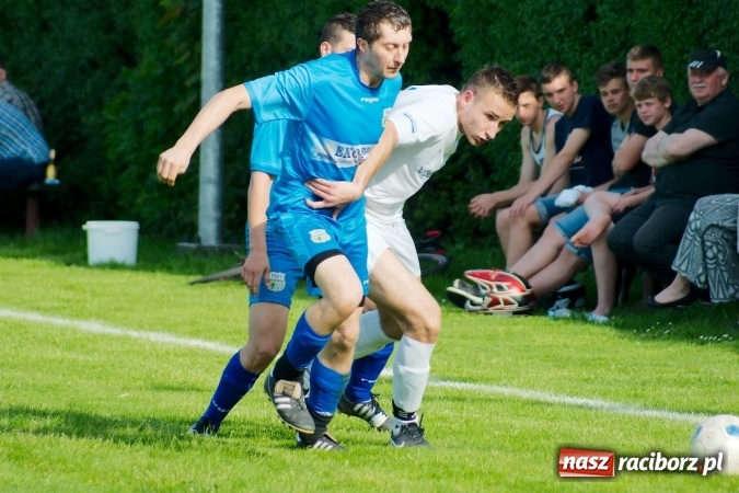 Zdjęcie w galerii na portalu naszraciborz.pl: Wiosenna passa Kornowaca przerwana. Trzy punkty pojechały do Krzyżkowic wiadomości z regionu