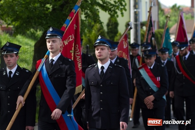 Zdjęcie w galerii na portalu naszraciborz.pl: 80 lat OSP Krowiarki - uroczysty apel i festyn wiadomości z regionu