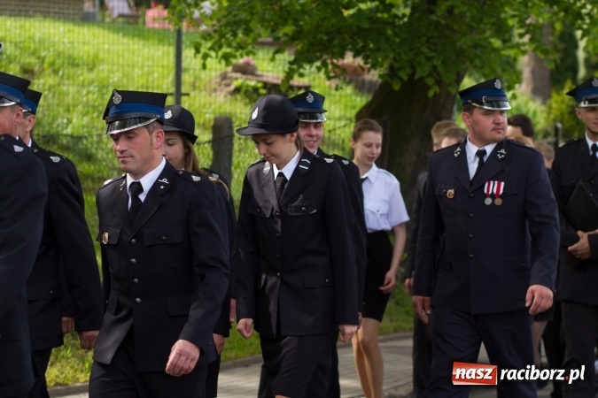 Zdjęcie w galerii na portalu naszraciborz.pl: 80 lat OSP Krowiarki - uroczysty apel i festyn wiadomości z regionu