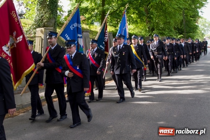 Zdjęcie w galerii na portalu naszraciborz.pl: 80 lat OSP Krowiarki - uroczysty apel i festyn wiadomości z regionu