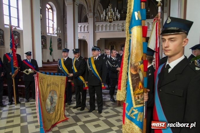 Zdjęcie w galerii na portalu naszraciborz.pl: 80 lat OSP Krowiarki - uroczysty apel i festyn wiadomości z regionu