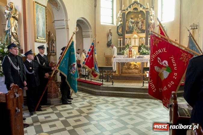 Zdjęcie w galerii na portalu naszraciborz.pl: 80 lat OSP Krowiarki - uroczysty apel i festyn wiadomości z regionu