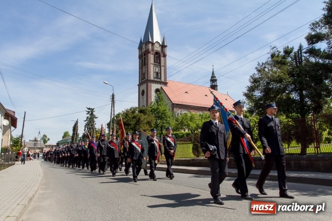 Zdjęcie w galerii na portalu naszraciborz.pl: 80 lat OSP Krowiarki - uroczysty apel i festyn wiadomości z regionu