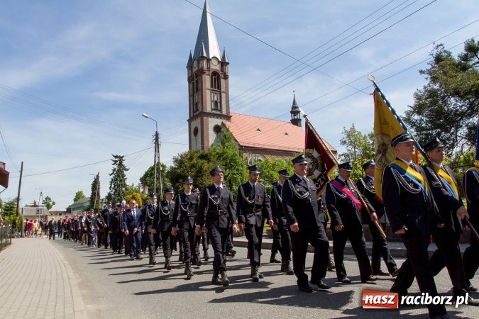 Zdjęcie w galerii na portalu naszraciborz.pl: 80 lat OSP Krowiarki - uroczysty apel i festyn wiadomości z regionu
