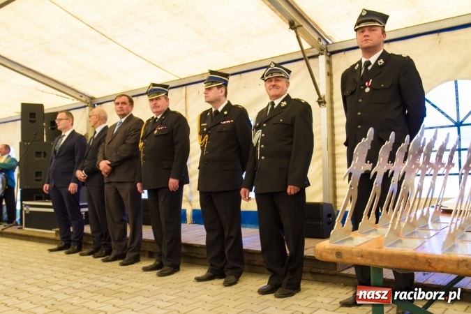 Zdjęcie w galerii na portalu naszraciborz.pl: 80 lat OSP Krowiarki - uroczysty apel i festyn wiadomości z regionu
