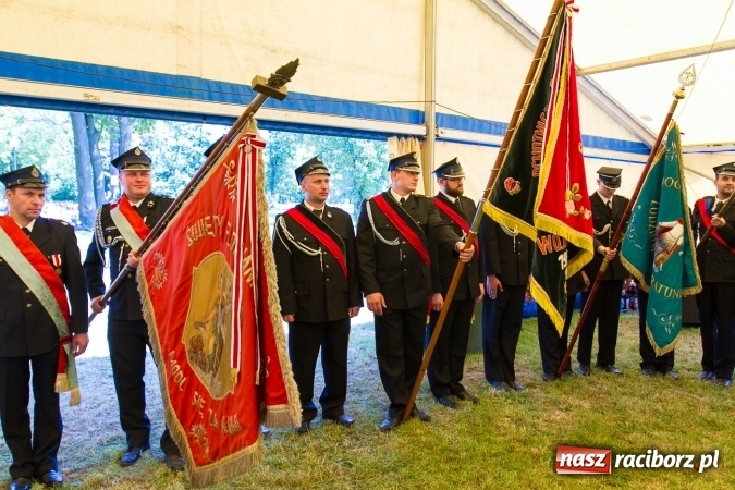 Zdjęcie w galerii na portalu naszraciborz.pl: 80 lat OSP Krowiarki - uroczysty apel i festyn wiadomości z regionu