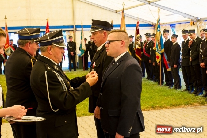 Zdjęcie w galerii na portalu naszraciborz.pl: 80 lat OSP Krowiarki - uroczysty apel i festyn wiadomości z regionu