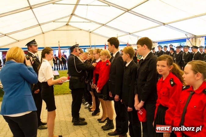 Zdjęcie w galerii na portalu naszraciborz.pl: 80 lat OSP Krowiarki - uroczysty apel i festyn wiadomości z regionu