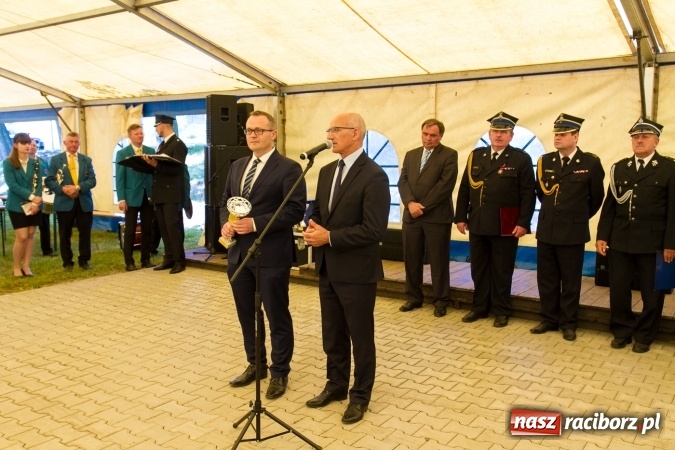 Zdjęcie w galerii na portalu naszraciborz.pl: 80 lat OSP Krowiarki - uroczysty apel i festyn wiadomości z regionu