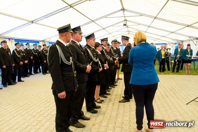 Zdjęcie w galerii na portalu naszraciborz.pl: 80 lat OSP Krowiarki - uroczysty apel i festyn wiadomości z regionu