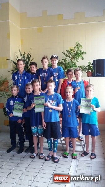 Zdjęcie w galerii na portalu naszraciborz.pl: Pływanie. Sześć medali 12-latków  wiadomości z regionu