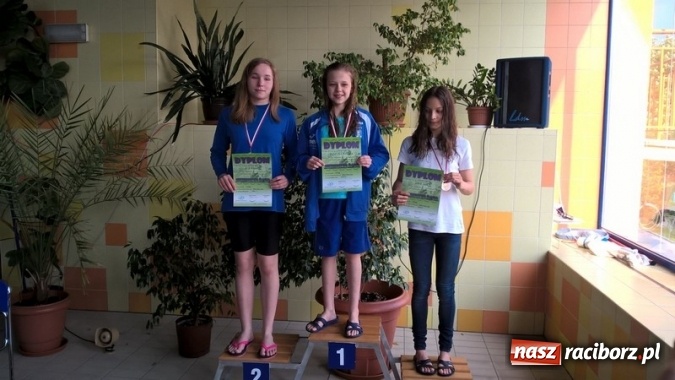 Zdjęcie w galerii na portalu naszraciborz.pl: Pływanie. Sześć medali 12-latków  wiadomości z regionu
