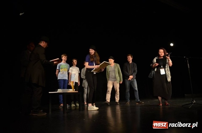 Zdjęcie w galerii na portalu naszraciborz.pl: Tetraedr na Wadowickich Spotkaniach Teatralnych Zgraja  wiadomości z regionu