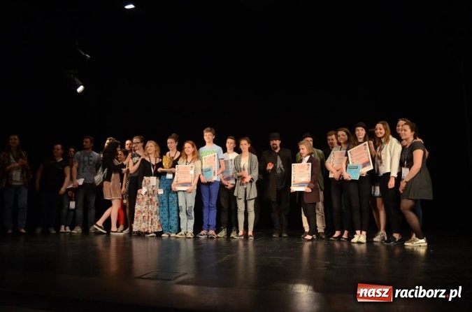 Zdjęcie w galerii na portalu naszraciborz.pl: Tetraedr na Wadowickich Spotkaniach Teatralnych Zgraja  wiadomości z regionu