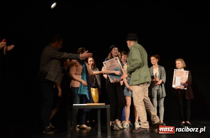 Zdjęcie w galerii na portalu naszraciborz.pl: Tetraedr na Wadowickich Spotkaniach Teatralnych Zgraja  wiadomości z regionu