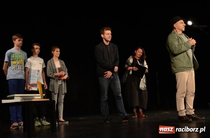 Zdjęcie w galerii na portalu naszraciborz.pl: Tetraedr na Wadowickich Spotkaniach Teatralnych Zgraja  wiadomości z regionu