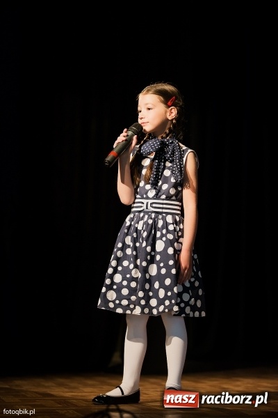 Zdjęcie w galerii na portalu naszraciborz.pl: IX Powiatowy Festiwal Twórczości Artystycznej - konkurs piosenki wiadomości z regionu
