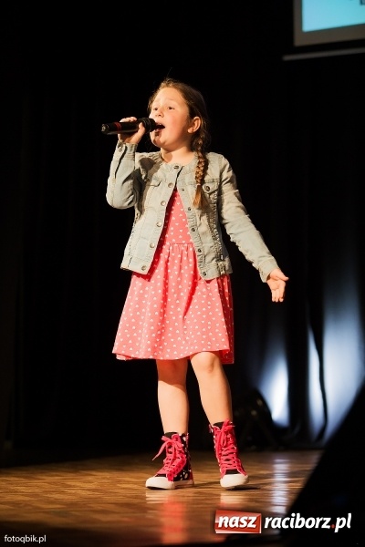 Zdjęcie w galerii na portalu naszraciborz.pl: IX Powiatowy Festiwal Twórczości Artystycznej - konkurs piosenki wiadomości z regionu