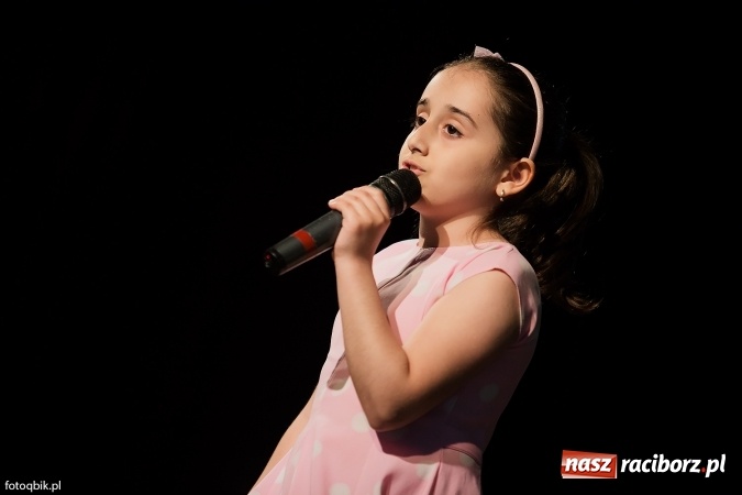 Zdjęcie w galerii na portalu naszraciborz.pl: IX Powiatowy Festiwal Twórczości Artystycznej - konkurs piosenki wiadomości z regionu