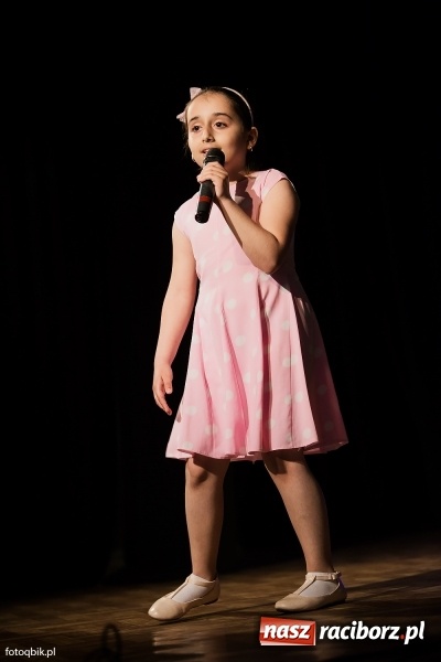 Zdjęcie w galerii na portalu naszraciborz.pl: IX Powiatowy Festiwal Twórczości Artystycznej - konkurs piosenki wiadomości z regionu