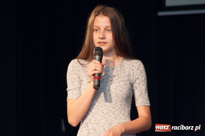 Zdjęcie w galerii na portalu naszraciborz.pl: IX Powiatowy Festiwal Twórczości Artystycznej - konkurs piosenki wiadomości z regionu