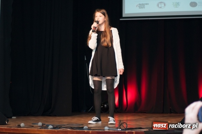 Zdjęcie w galerii na portalu naszraciborz.pl: IX Powiatowy Festiwal Twórczości Artystycznej - konkurs piosenki wiadomości z regionu
