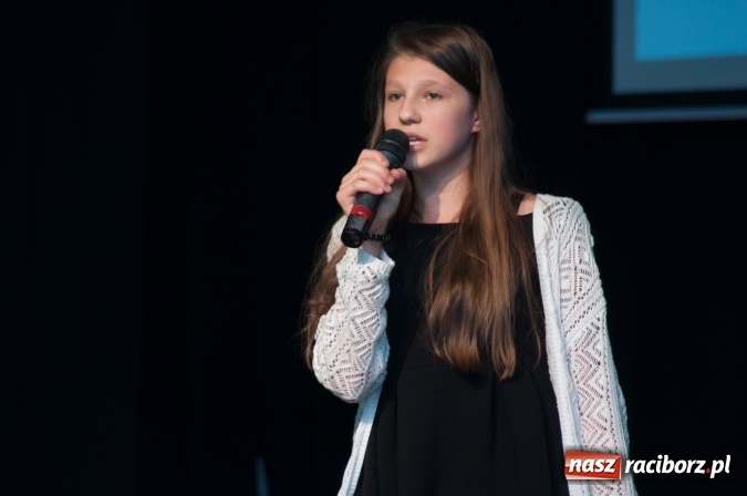 Zdjęcie w galerii na portalu naszraciborz.pl: IX Powiatowy Festiwal Twórczości Artystycznej - konkurs piosenki wiadomości z regionu
