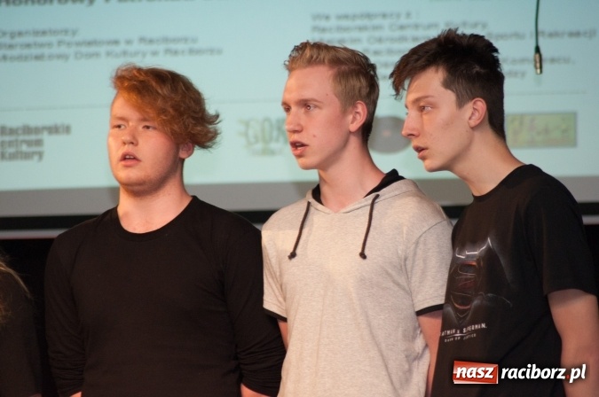 Zdjęcie w galerii na portalu naszraciborz.pl: IX Powiatowy Festiwal Twórczości Artystycznej - konkurs piosenki wiadomości z regionu