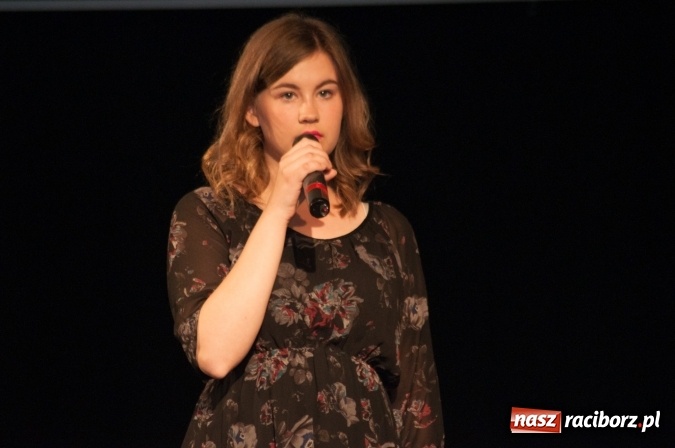 Zdjęcie w galerii na portalu naszraciborz.pl: IX Powiatowy Festiwal Twórczości Artystycznej - konkurs piosenki wiadomości z regionu