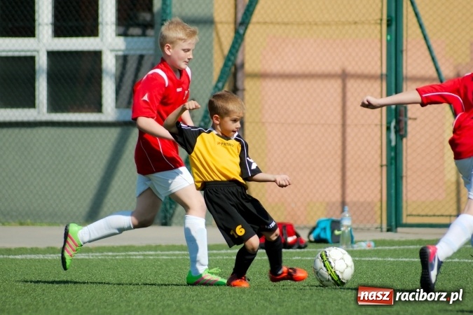 Zdjęcie w galerii na portalu naszraciborz.pl: Orliki Unii bezlitosne dla Wypoczynku Buków wiadomości z regionu