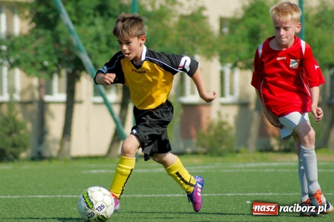 Zdjęcie w galerii na portalu naszraciborz.pl: Orliki Unii bezlitosne dla Wypoczynku Buków wiadomości z regionu