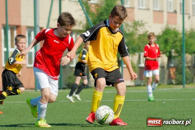 Zdjęcie w galerii na portalu naszraciborz.pl: Orliki Unii bezlitosne dla Wypoczynku Buków wiadomości z regionu