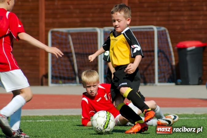 Zdjęcie w galerii na portalu naszraciborz.pl: Orliki Unii bezlitosne dla Wypoczynku Buków wiadomości z regionu