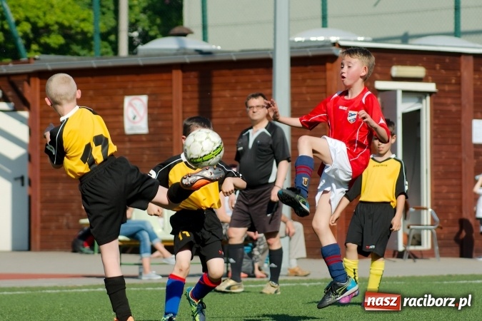 Zdjęcie w galerii na portalu naszraciborz.pl: Orliki Unii bezlitosne dla Wypoczynku Buków wiadomości z regionu