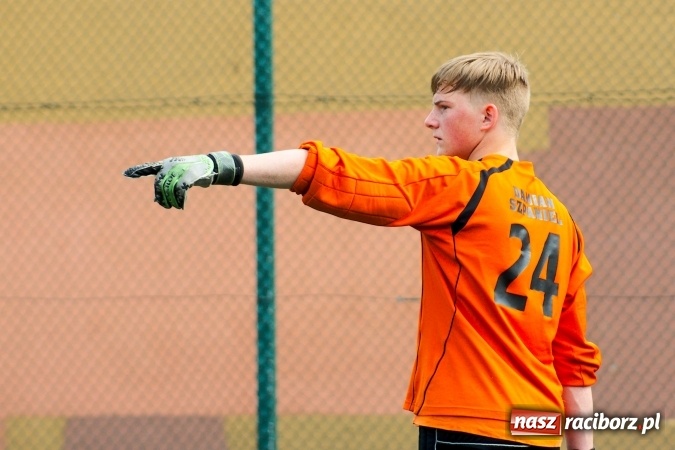 Zdjęcie w galerii na portalu naszraciborz.pl: Rejonowe finały piłki nożnej na orliku przy G1. Pietrowice Wielkie zwycięskie wiadomości z regionu